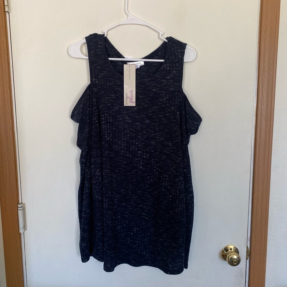 NWT motherhood, maternity, 1x cold, shoulder, gray and black top